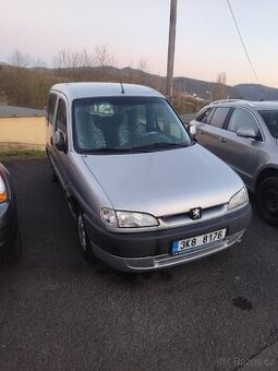 Peugeot partner 1.8 i