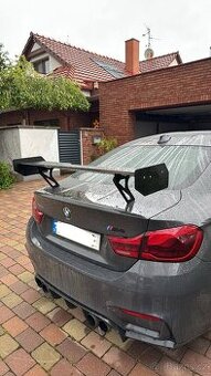 Bmw carbonove kridlo