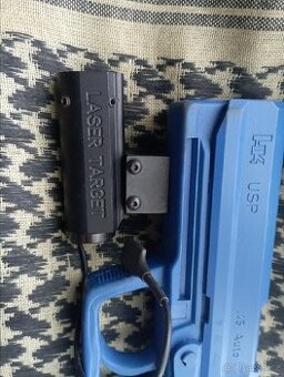LASER na krátkou zbraň, dotykový spínač, ... PC 3.500 Kč