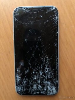 iPhone Xr 64Gb - rozbity displej + prasklo zadní sklo