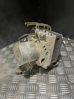 //Jednotka ABS Mercedes W211//