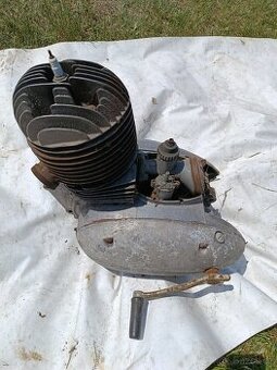 Jawa 250 kyvacka motor