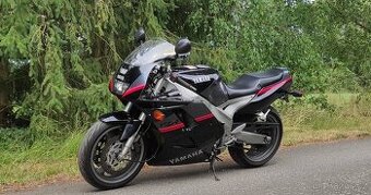 Yamaha FZR 1000 EXUP