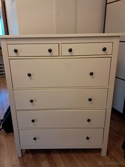 Komoda IKEA Hemnes