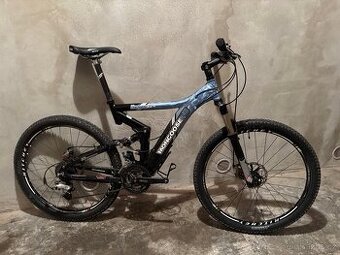 Horské kolo Mongoose Pro celoodpruzene velikosti M