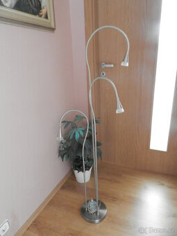 ledková stojací lampa - 1
