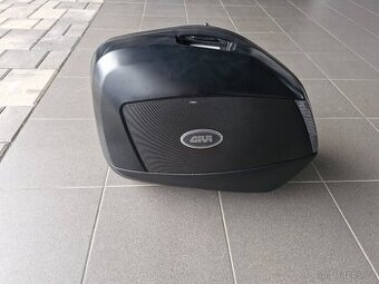 Bočňí kufr Givi - levy - 1
