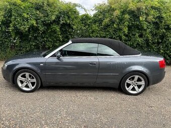 Audi A4 Cabrio 2,4 V6 automat, 2004, černá kůže, klimatizace