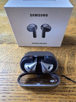 Sluchátka Samsung Galaxy Buds3 stříbrné