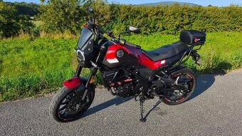 Benelli Leoncino 250 - top stav, naj. 6500 km