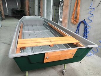 NOVÁ Rybářská Pramice 3,5M – Model „Solo Rybář“