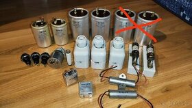 Kondenzátory, pojistky, potenciometr