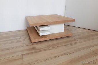 konferenční stolek