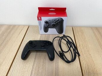 Nintendo Switch Pro Controller