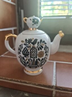 malá čajová konvička Lomonosov