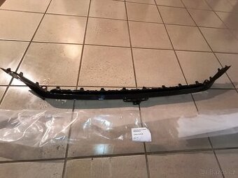 Peugeot 208 II lišta nad drilem