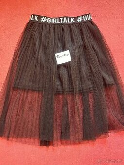 Dívčí sukně a šaty