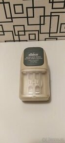 Nabíječka baterií Albinar PC-51EU