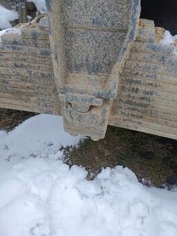 Zadni pera TATRA 815