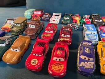 Autíčka z filmu Cars