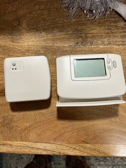 Prodám bezdrátový pokojový termostat Honeywell