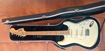 52 až 55 ročná vintage Maya Stratocaster (70. roky) - Japan
