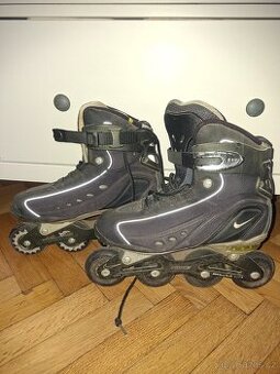 Kolečkové brusle Nike