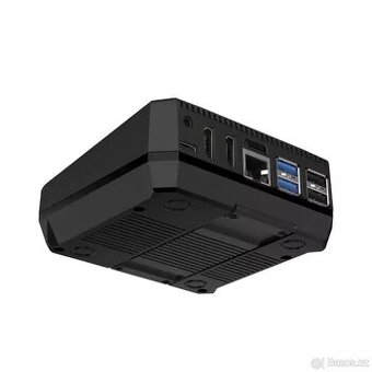 Raspberry Pi 5 + Argon ONE a disk