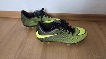 Dětské kopačky Nike 35