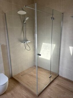 Sprchový kout