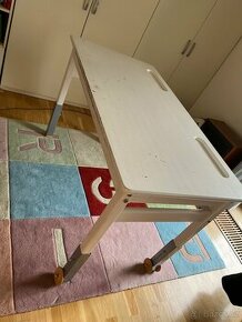 Dětský dřevěný psací stůl - 1
