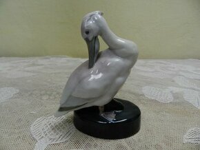 Hezká porcelánová plastika pták Pelikán Eichwald Dubí