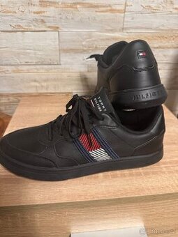 Tommi Hilfiger - 1
