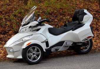 Blatník CAN-AM SPYDER ROADSTER - 1