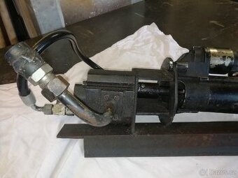 Hydraulické čerpadlo 12V