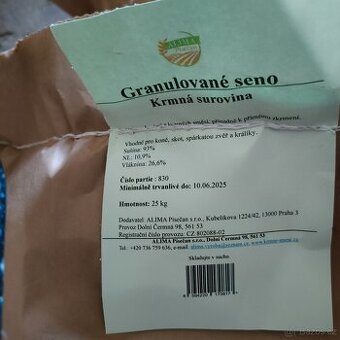 Granulované seno