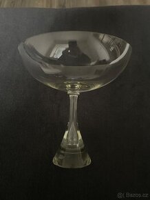 Nástolec Návrh Ladislav Suntar