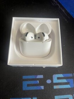 AirPods 4