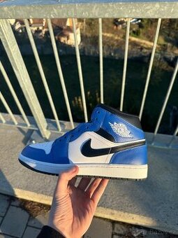 Jordan 1 Mid Game Royal 43