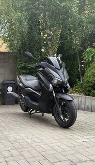 Yamaha Xmax 125