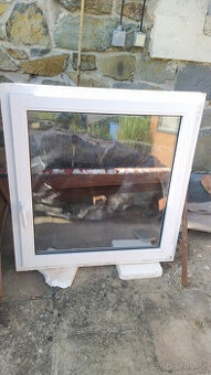 Okno plast dvojsklo 103x109 cm