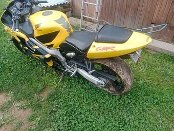 Honda CBR - 1