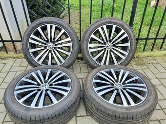 Alu kola vw 5x112 r17 7,5j et47 letni pneu 235/45/17