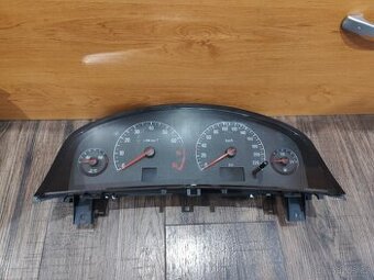 Budíky / přístrojová deska Opel Vectra C 1.8 16V 90kw 2002