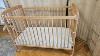 Dětská postýlka s matrací