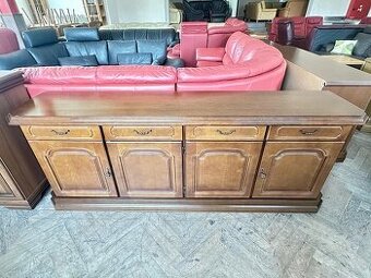 866 Komoda hladká 4-řadá frézovaná