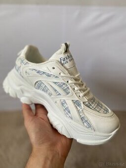 Dámské skvělé boty