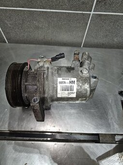 Kompresor klimatizace Renault 926005727R