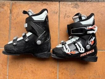 Lyžarské boty Nordica 22 a 23.5