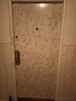 Prodám vchodové dveře